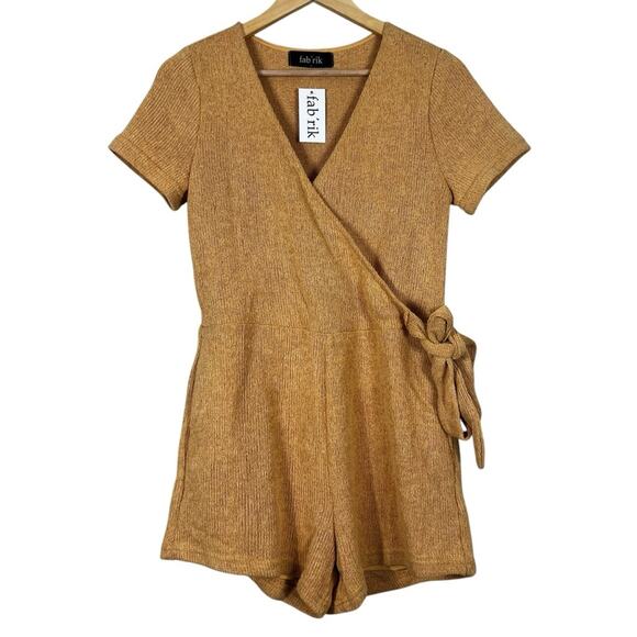 NWT Fabrik Reese Knit Romper Womens L Mustard Yellow V-Neck Tie Waist Earthy - Picture 1 of 6